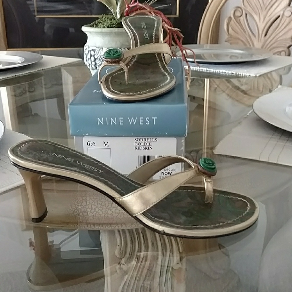 Nine West gold sandals size 6.5